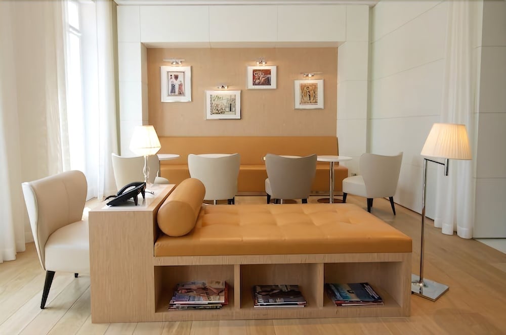 Le Cesar Hotel