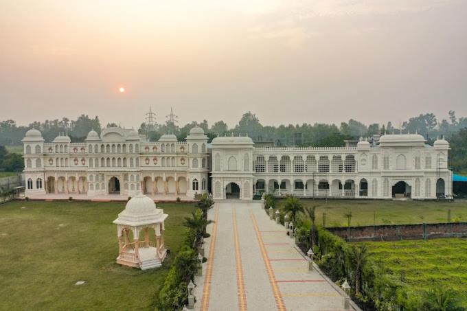 Kairvi Fort Resort,,3 star