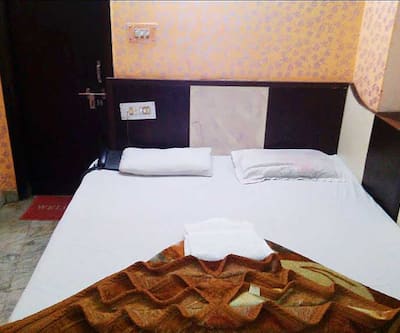 Hotel Double R,Paharganj,3 star