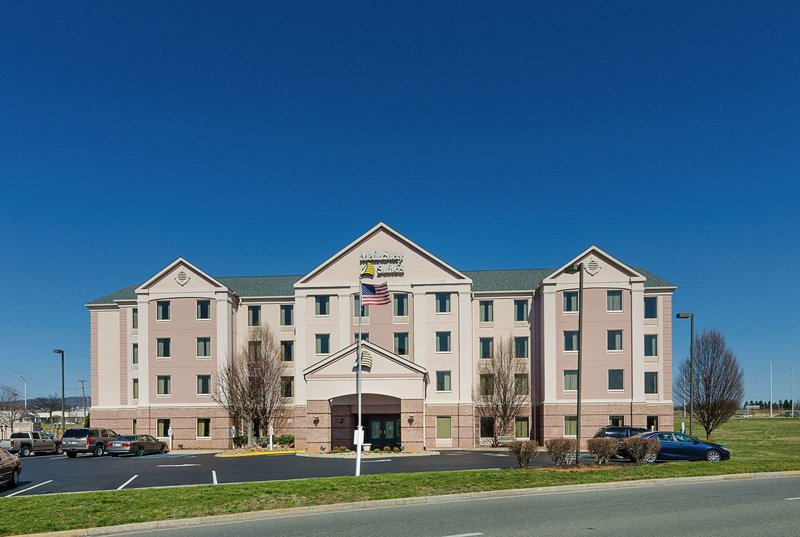 mainstay suites airport