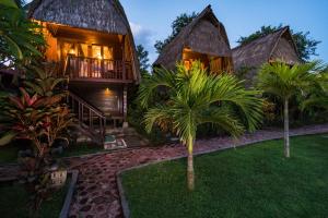 Abian Huts Dream Beach Lembongan,Lembongan Island>>Bali,3 star