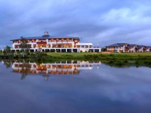 Mercure Kooindah Waters Central Coast,Gorokan>>Central Coast,4 star