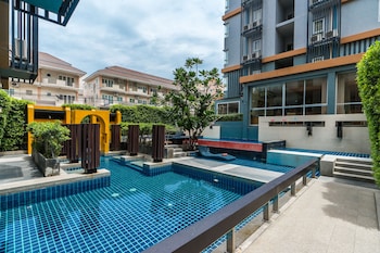 The Grass Serviced Suites By At Mind,Pattaya Bay>>Pattaya,4 star