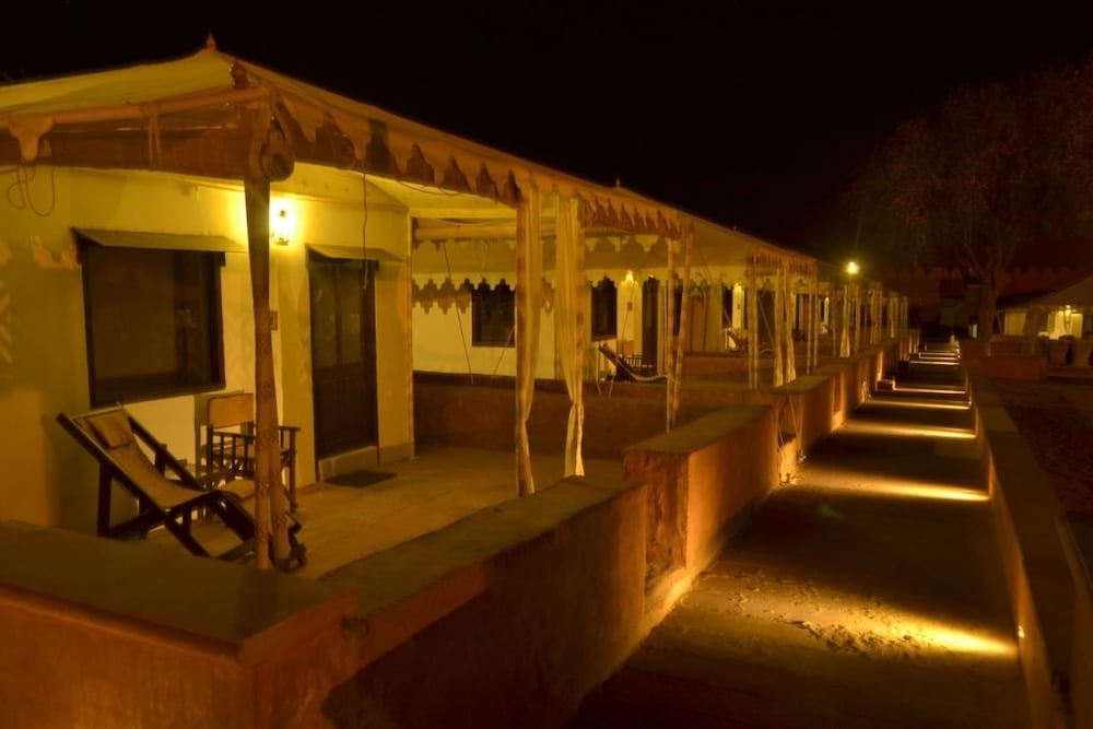 Camp Thar,Osian>>Jodhpur,3 star