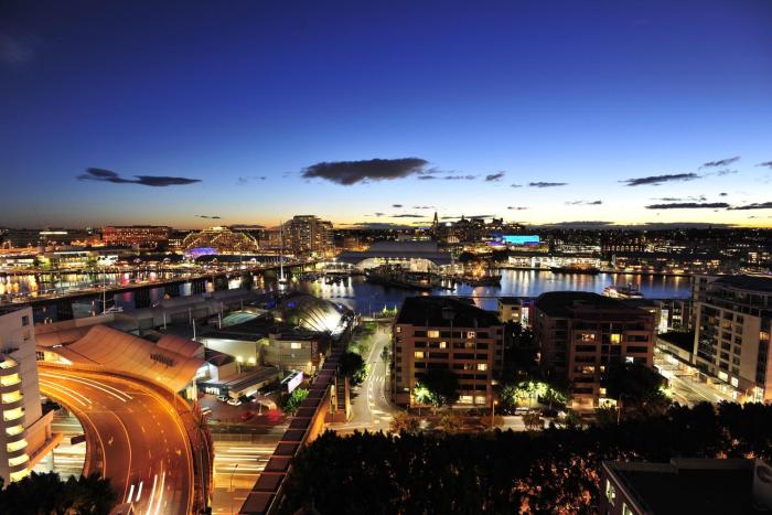 metro apartments on darling harbour sydney