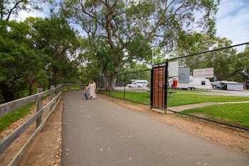 Windsor Gardens Caravan Park,Inglewood>>Adelaide,3 star