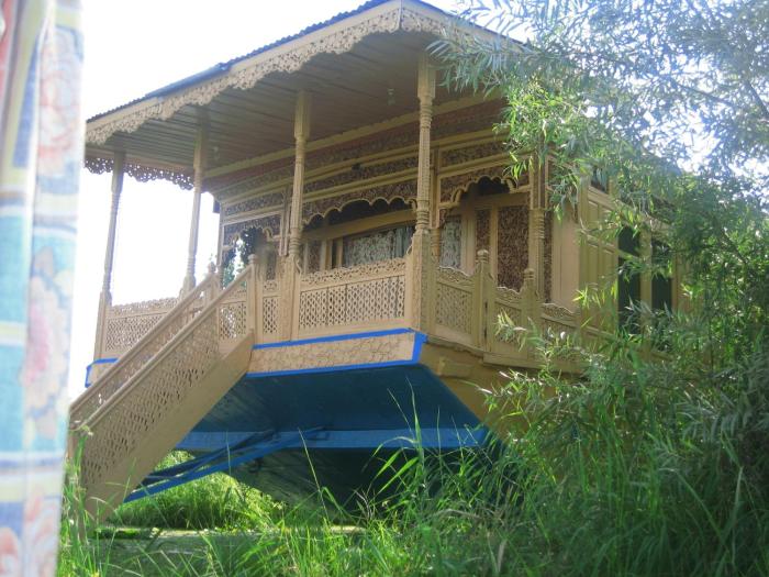 Akbar Group Of Heritage Houseboats,Srinagar>>Jammu,3 star