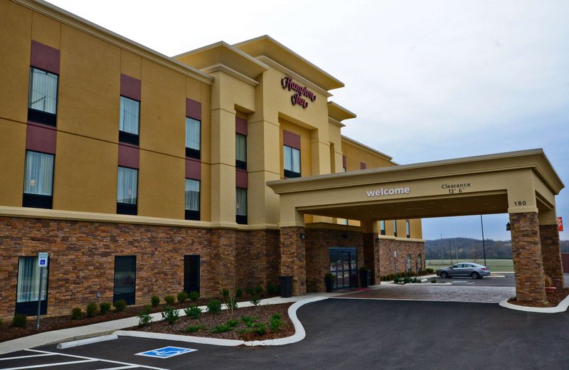 Hampton Inn Pulaski,Huntsville>>Ardmore,2.5 star