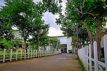 Sorina Hillside Resort,Maharashtra>>Pune,3 star