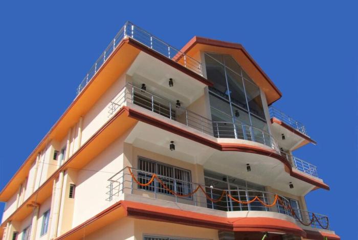 Hotel Pride,Gangtok>>Darjeeling,2.5 star