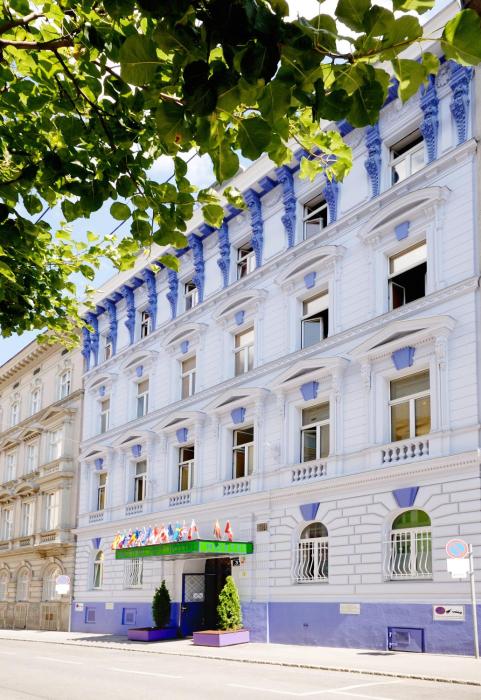 westend city hostel gmbh