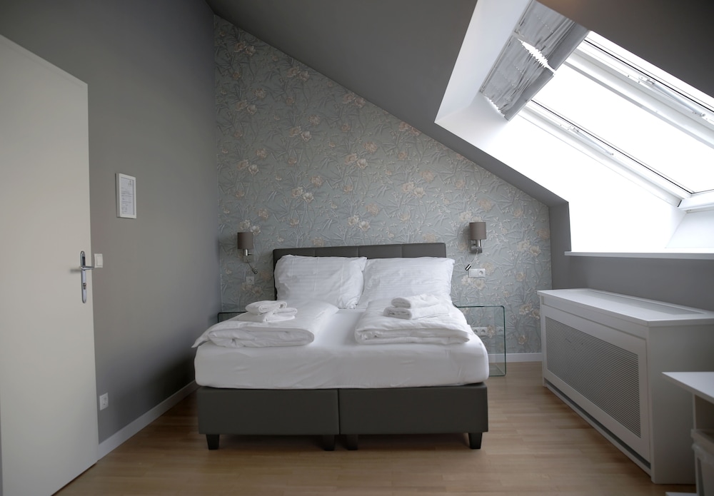 Kh Apartments,Near Burgtheater,3 star