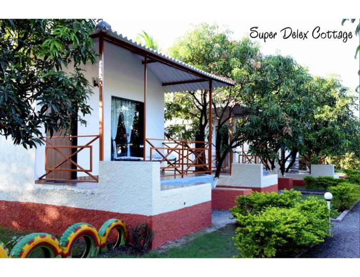 Glorius Gir Resort,Gir National Park Bhojde Gir,3 star