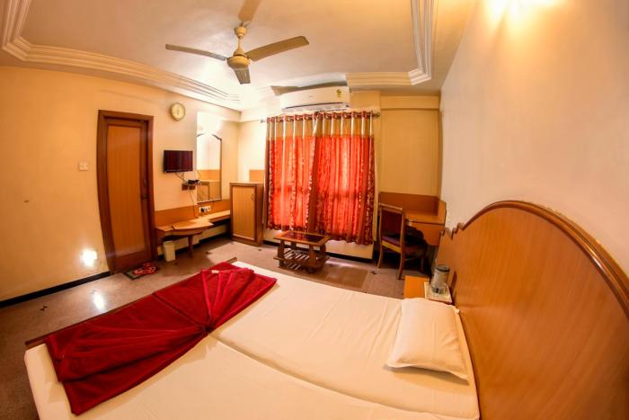 Hotel Shertown,Anand Nagar>>Ahmedabad,3 star