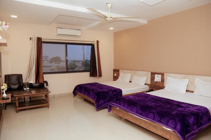 Hotel Kesar Residency,,5 star