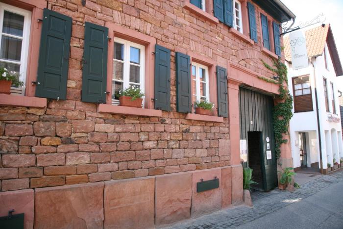 Alter Winzerhof Weisenheim Am Berg E.K.,Freinsheim>>Bad Dürkheim,3 star