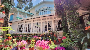 Ivanhoe Hotel - A Heritage Property,Chauk Bazaar,3 star