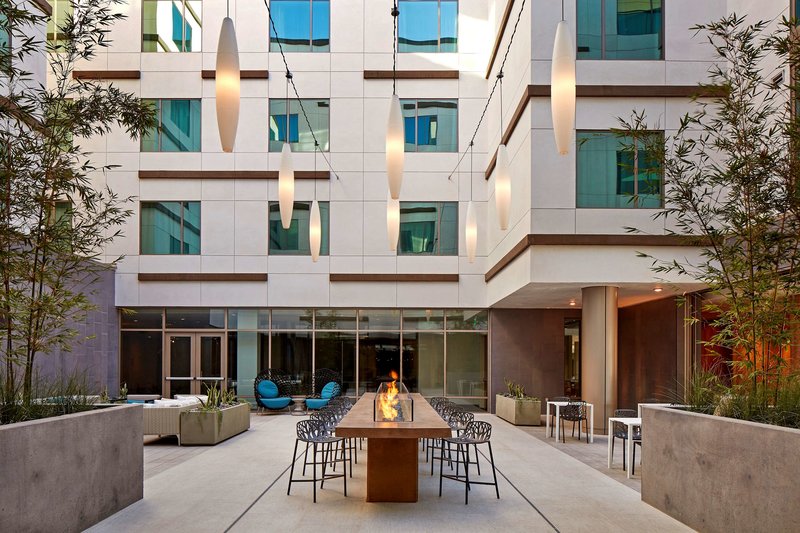 hilton garden inn san diego downtown bayside