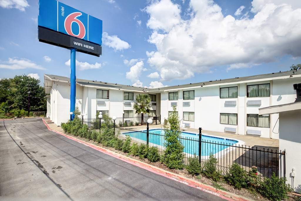 motel 6 dallas tx south