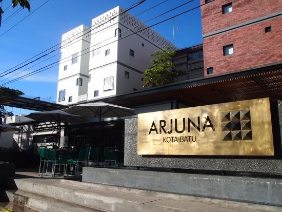 Arjuna Hotel Kota Batu,Malang>>Batu,3 star