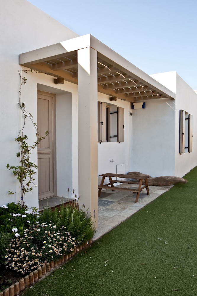 White Tinos Luxury Suites,Mykonos>>Isternia,3 star