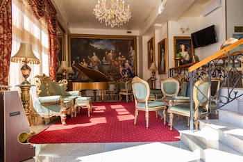 Premier Prezident Garni Hotel And Spa