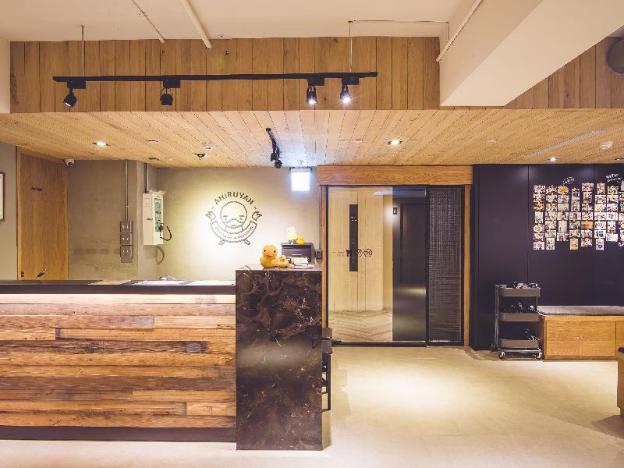 ahiruyah guest house in kaohsiung hostel