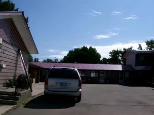 Lamplighter Viking Motel,Viking>>Lloydminster,3 star