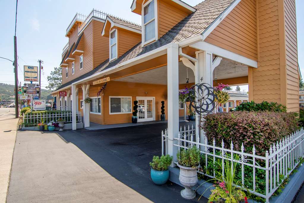 Quality Inn Central Roseburg,Oregon>>Roseburg,2.5 star