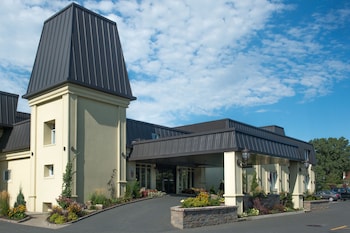 Hotel De La Rive,Sainte-Anne-De-Sorel>>Joliette,4 star