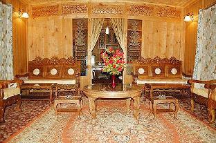 goona palace houseboats