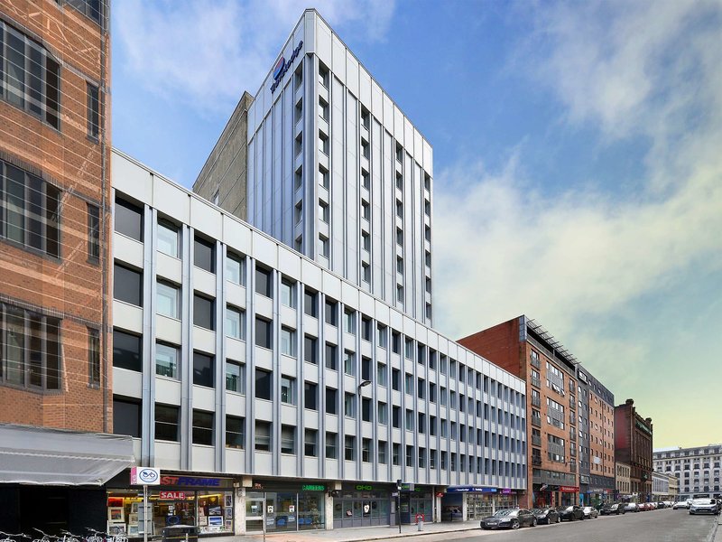 Travelodge Glasgow Queen Street,Hogganfield>>Glasgow,3 star