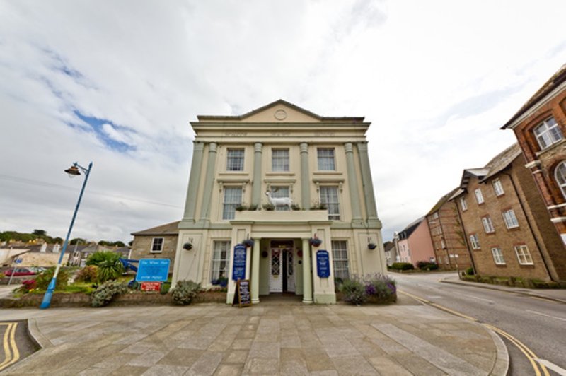 The White Hart Hotel,Cornwall>>Camborne,0 star