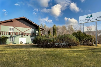 Moultonborough Inn,Center Harbor>>Campton,3 star
