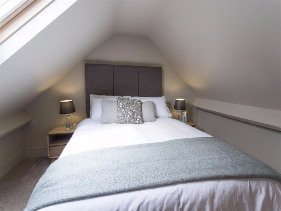 The Bell Inn,King's Stanley>>Gloucestershire,3.5 star