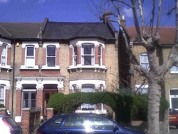Grove Guest House,Greater London>>Forest Gate,2.5 star