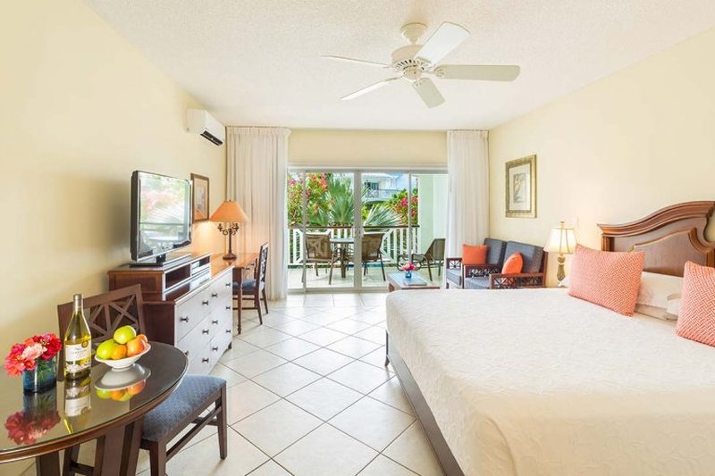 Royal West Indies Resort,Grace Bay>>Caicos Islands,4 star