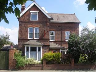 Anton Guest House B&B