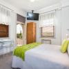 Cumquat House,Brisbane>>Borallon,3 star