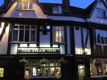 The Swan Inn,Hounslow>>Croydon,3 star