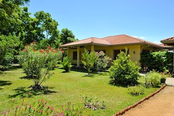 lake view bungalow yala