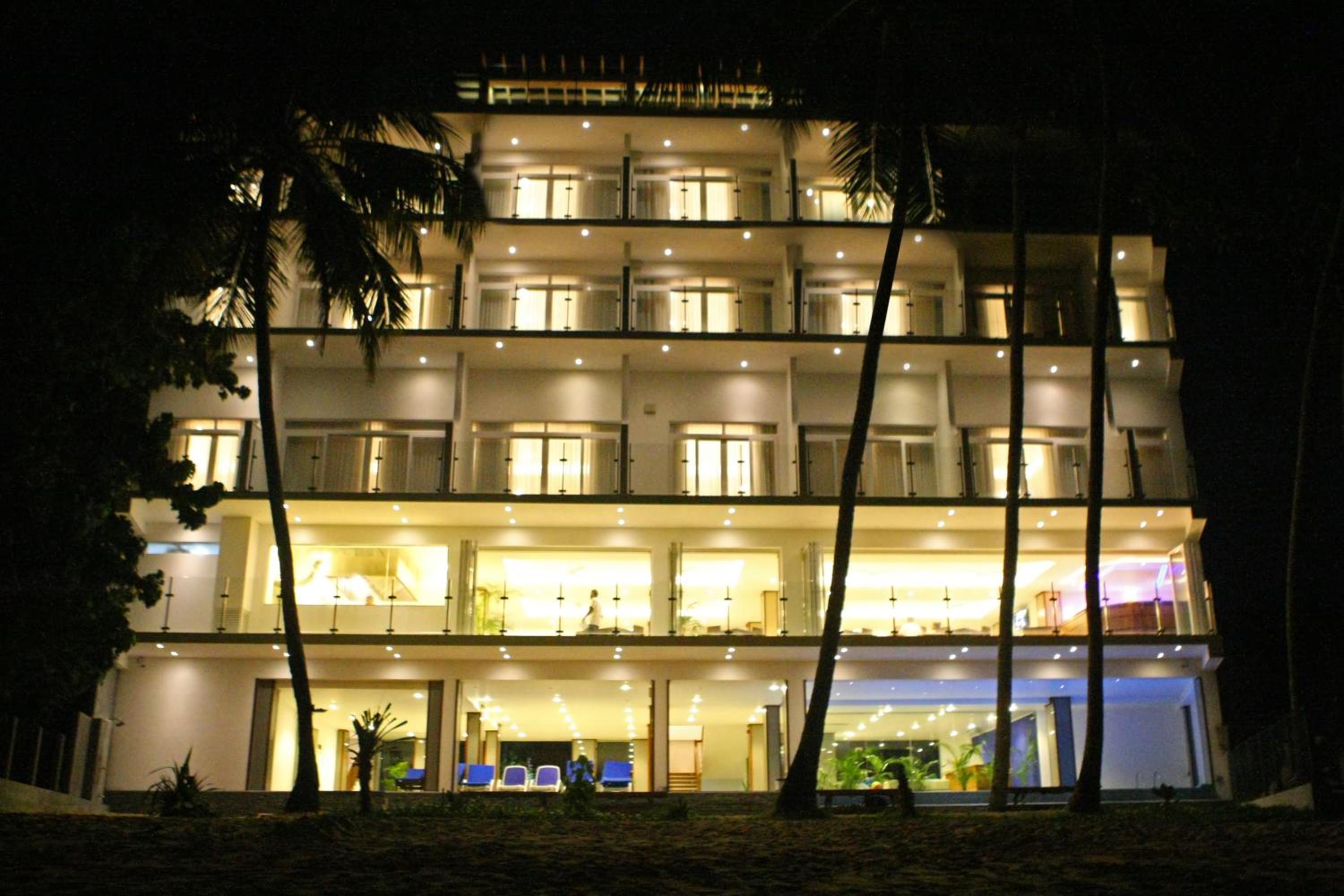 sayura beach hotel