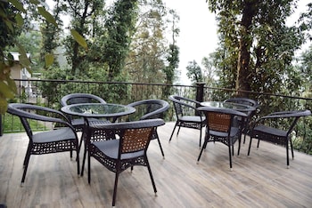 The Fern Hillside Resort,>>Harinagar Chanddeva, Bhimtal ,5 star