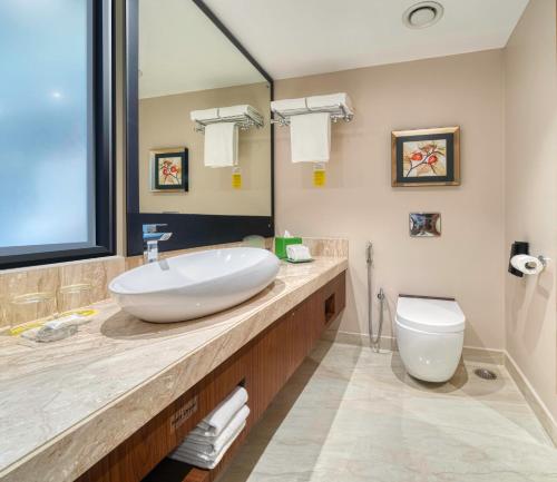 Holiday Inn Kolkata Airport By Ihg,New Town>>Kolkata,4 star