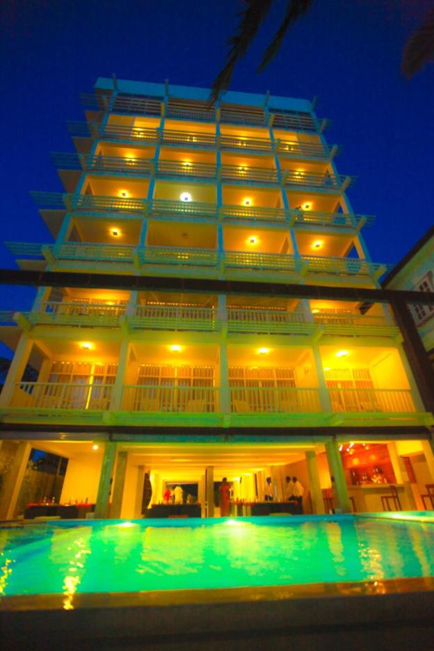 Beacon Beach Hotel,Negombo>>Kudapaduwa,3.5 star