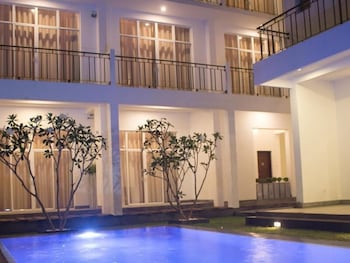 the suite 262