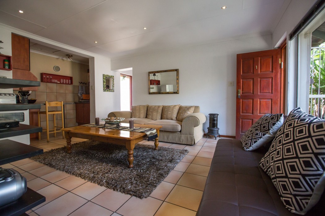 Moonflower Cottages,Farrarmere>>East Rand,3 star