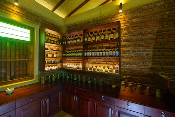 Karunakarala Ayurveda Spa And Resort,Minuwangoda>>Kammala,3.5 star