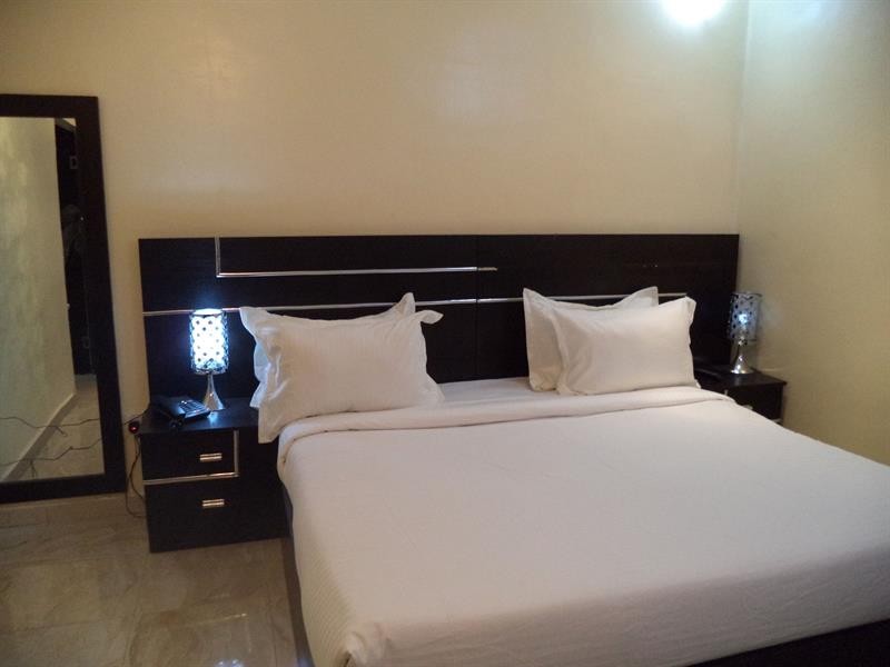 Pine Crest Exclusive Hotel & Suites,Near National Hospital Abuja,3 star