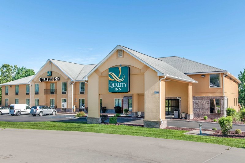 quality inn bloomington near university
